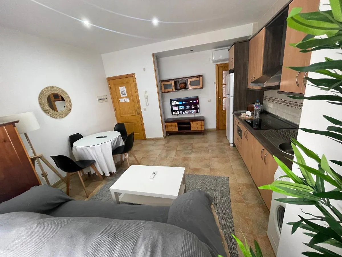 Apartamentos Colon Pondos 利纳雷斯 公寓